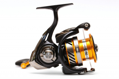 КАТУШКА DAIWA REVROS 24 LT #2500D
